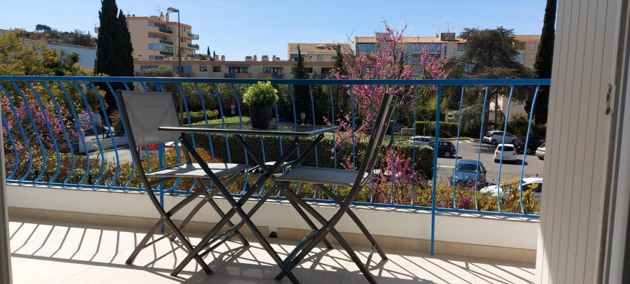 Apartamento Chez Julie Saint-Raphaël Exterior foto