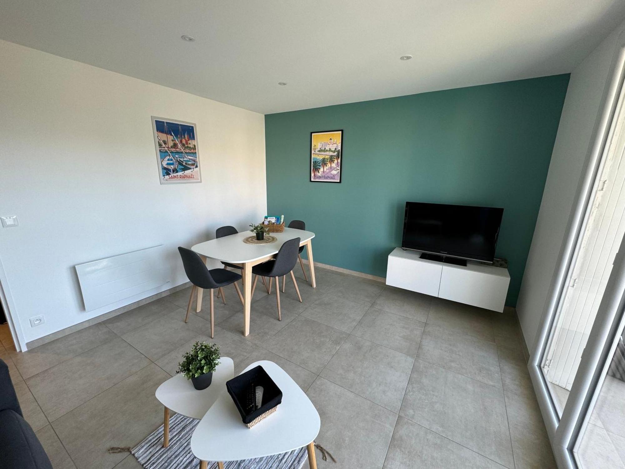 Apartamento Chez Julie Saint-Raphaël Exterior foto